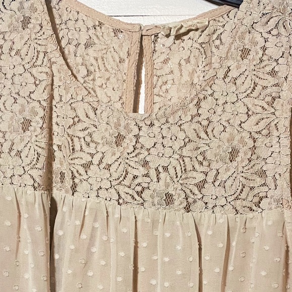 Hem & Thread Lace Tank Top - Picture 3 of 3